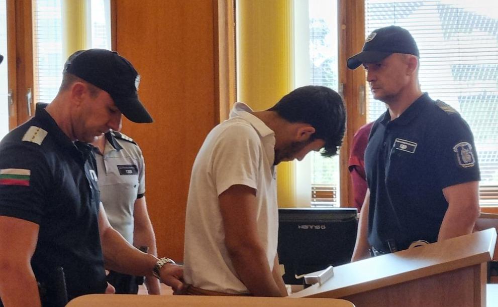 Сирецът Омар Аднан, управлявал автобуса и предизвикал катастрофата, довела до смъртта