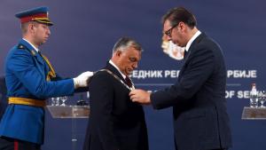 Президентът на Сърбия Александър Вучич връчи на унгарския премиер Виктор