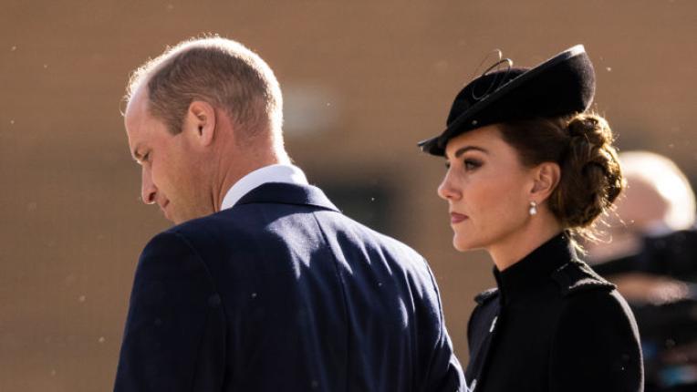 Кейт и Уилям поздравяват войските, които ще участват в погребението на кралицата