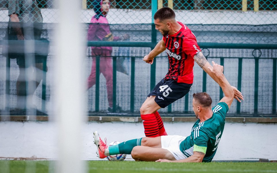 Пирин - Локомотив София