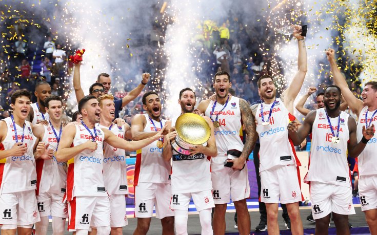 Испания триумфира в Евробаскет 2022