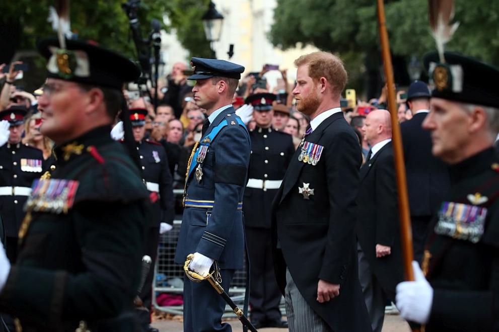  заравяне кралица Елизабет Втора 