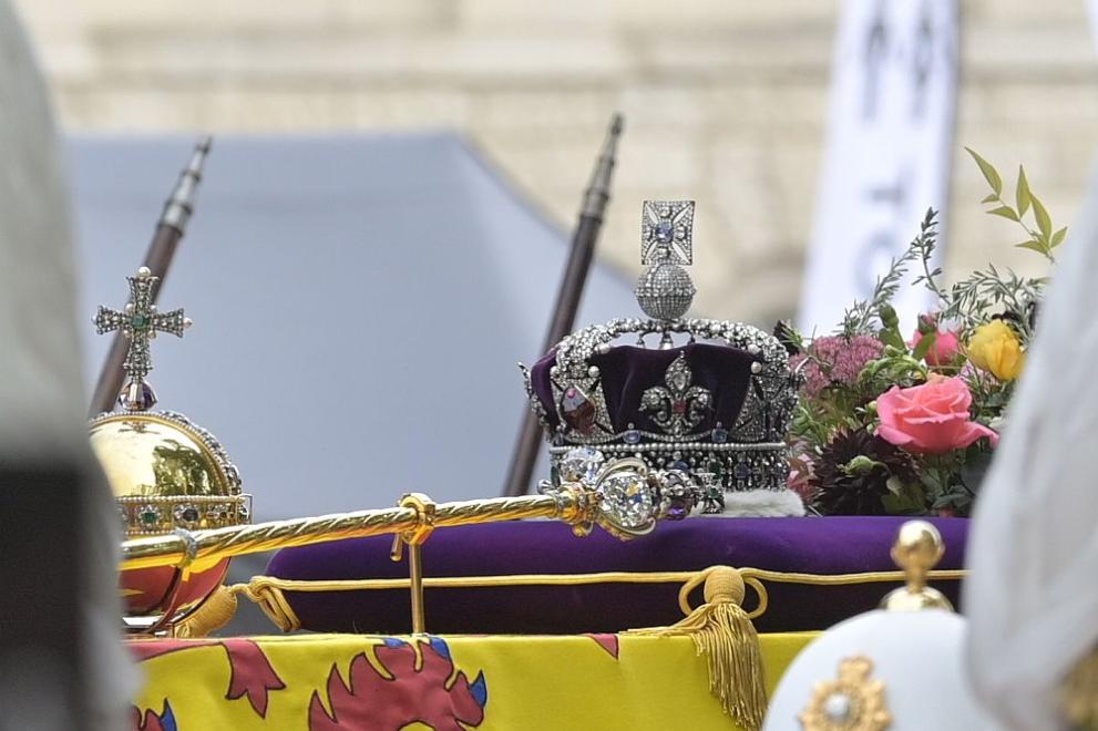  заравяне кралица Елизабет Втора 