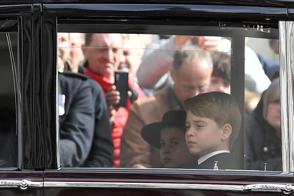  заравяне кралица Елизабет Втора 