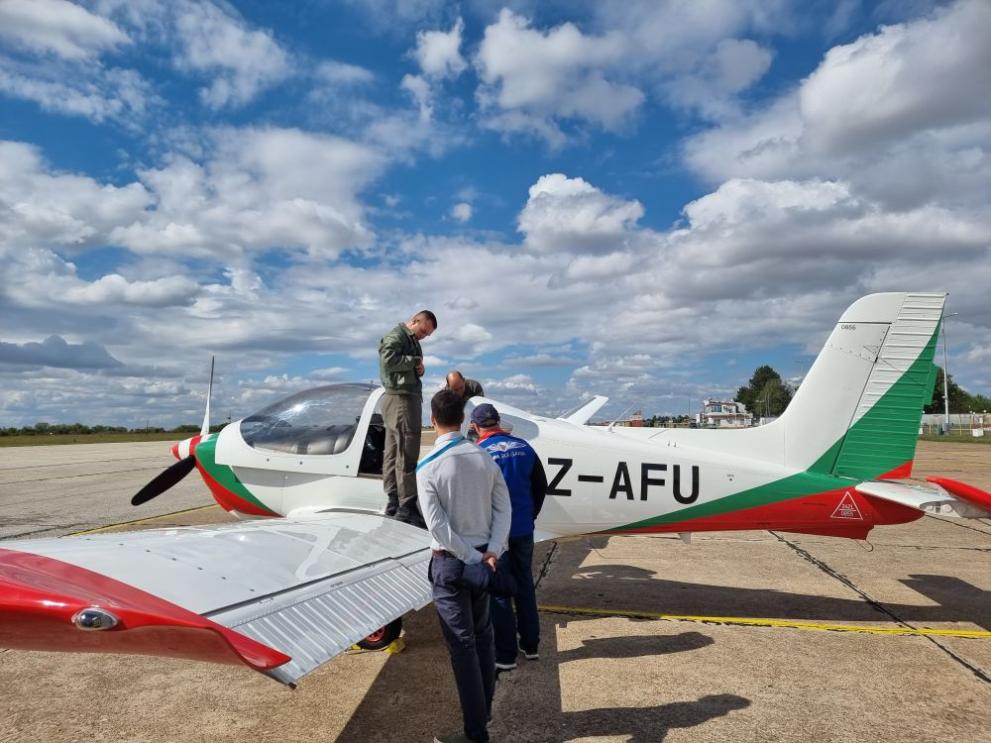 Стартът на Петата въздушна обиколка на България бе даденна летище