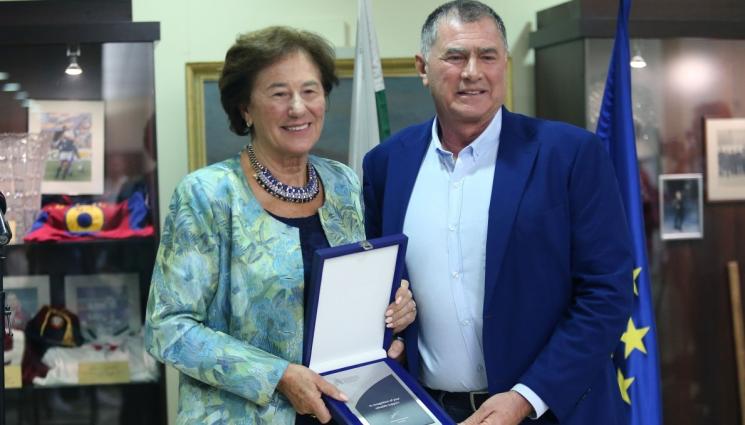 Добромир Карамаринов - Голямата Йорданка Благоева с признание от президента на Европейската атлетика