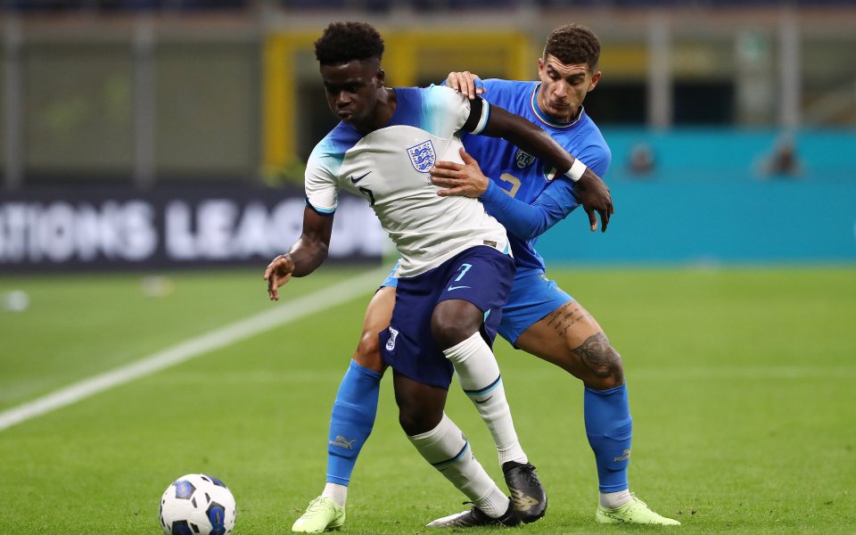 Италия и Англия играят при резултат 1:0 в пряк дуел