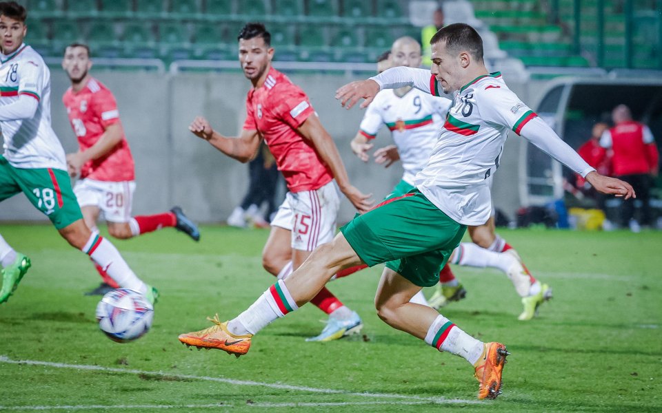 Нападателят на България Марин Петков дебютира с гол при успеха