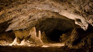 Колкина дупка стана най дългата пещера в България с 19 164