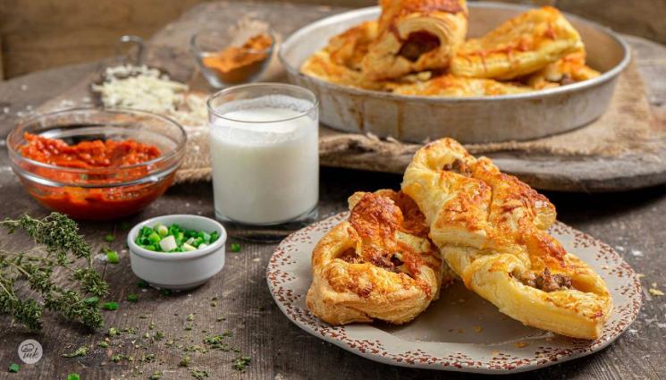 рецепти - Гответе с matekitchen.com: Бутер банички с телешки наденички (ВИДЕО)