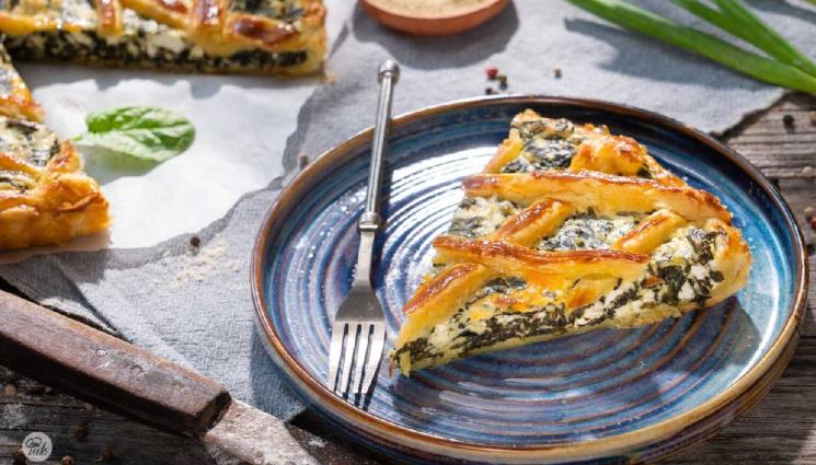 рецепти - Вкусен бърз пай със спанак, сирене и бутер тесто (ВИДЕО)