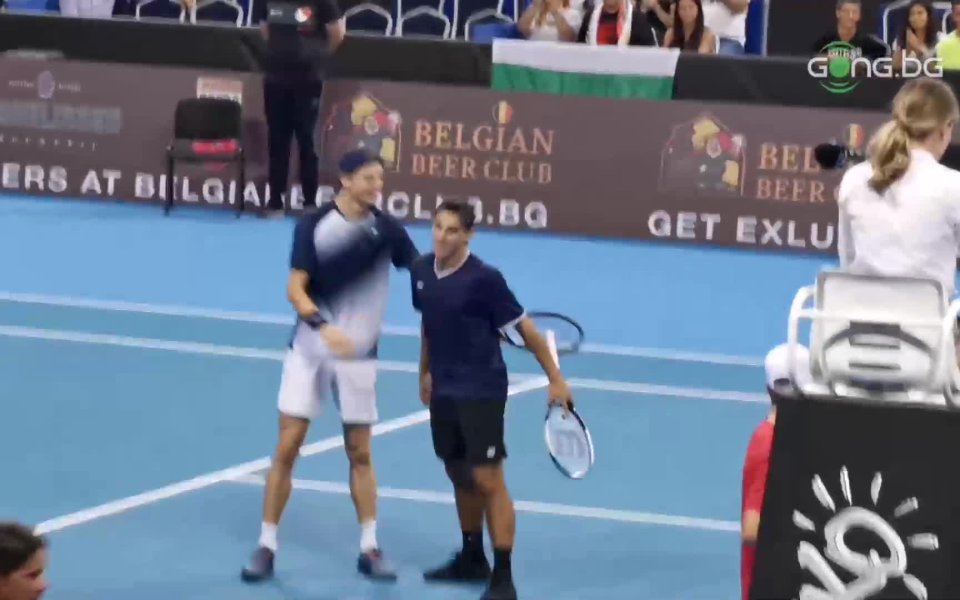 Аплодисменти за Нестеров и Милев след първата българска победа за деня