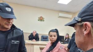 Районният съд в Пловдив остави за постоянно в ареста 41 годишната