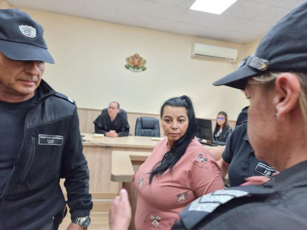 Районният съд в Пловдив остави за постоянно в ареста 41-годишната