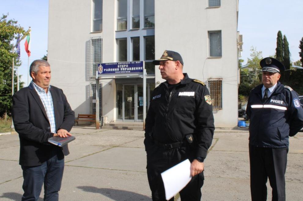 Продължава мащабната акция в Благоевградско. БТАЧетирима задържани, 379 проверени души,