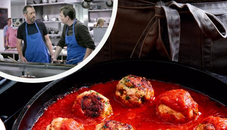 Доктор Хаус - ЗЛАТНО ВРЕМЕ: В кухнята на Доктор Хаус. Заливаме кюфтета с доматен сос (РEЦЕПТИ)