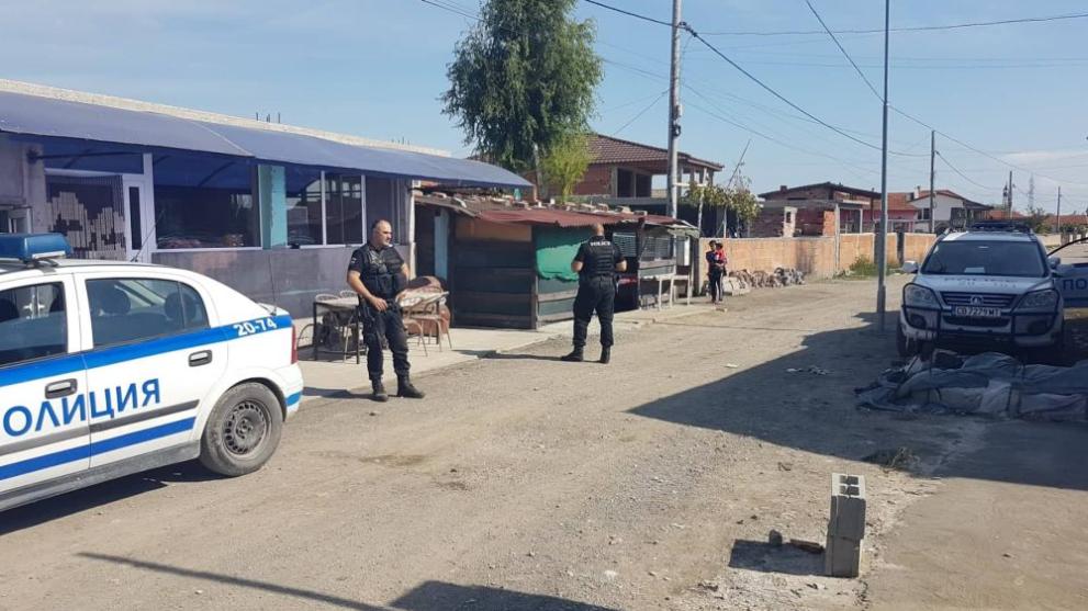 Издирван мъж е задържан при специализирана операция в малките населени