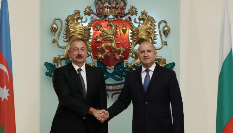 Радев - В НАВЕЧЕРИЕТО НА ОТКРИВАНЕТО: Румен Радев: Газовата връзка с Гърция променя енергийната карта на Европа (ВИДЕО)