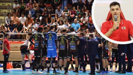 Алекс Николов