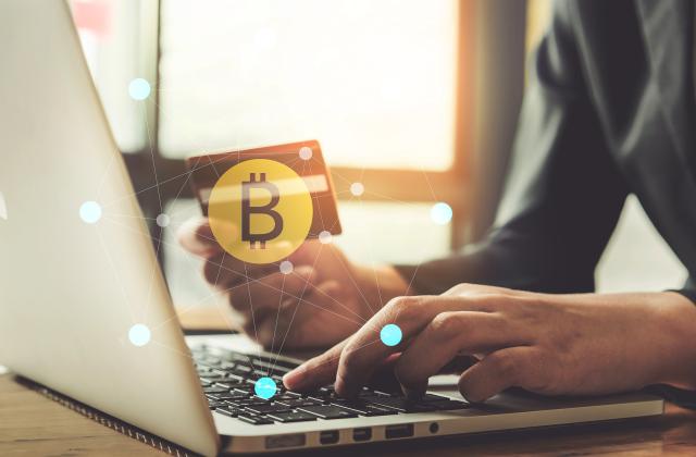 Хората, които дават съвети за инвестиции в криптовалута, вече ще