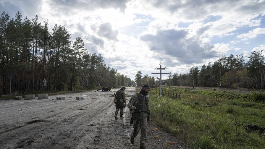 Украйна: Пробихме руските отбранителни линии на юг и напредваме на изток
