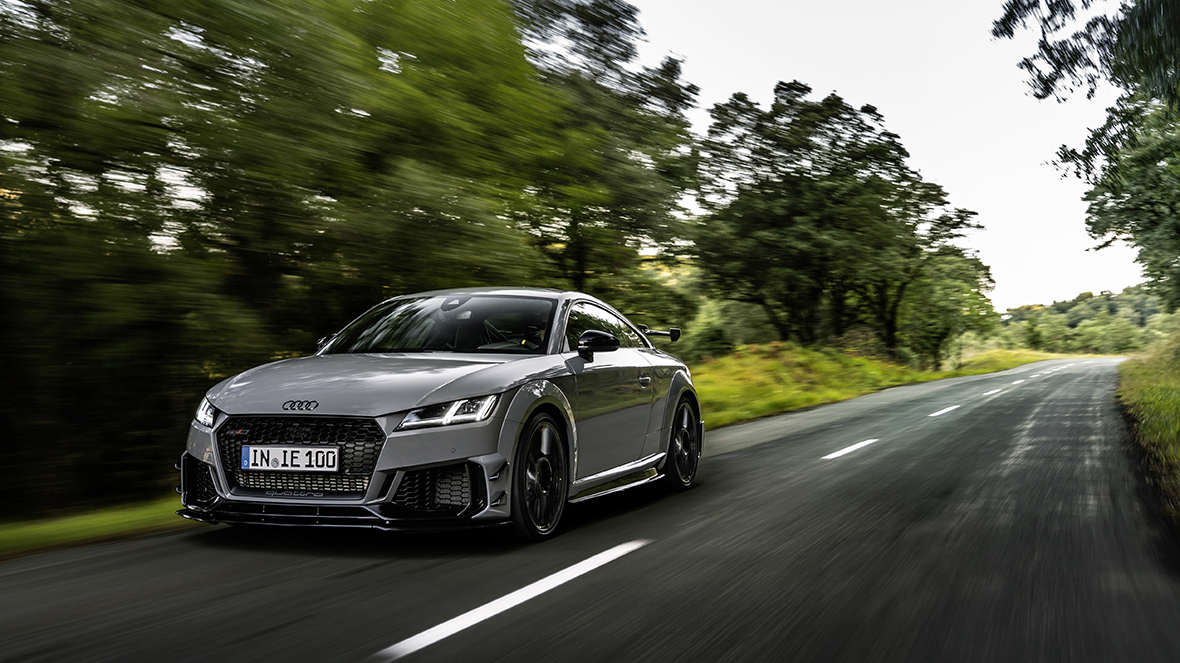 Audi TT RS Coupe ?>
