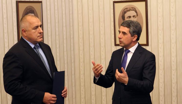 Росен Плевнелиев Бойко Борисов - Плевнелиев отговори на поканата на ГЕРБ за участие в група за преговори между партиите