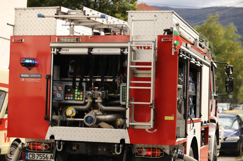 7 пожара са погасили пожарни екипи в Кюстендилско само за ден,