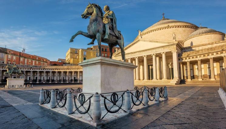 пътешествие - Наполи - родината на Камората, пица Маргарита и Марадона