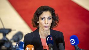 Министърката на външните работи на Белгия Хаджа Лабиб и две