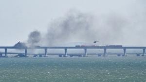 Цистерна с гориво се е запалила на Кримския мост предаде