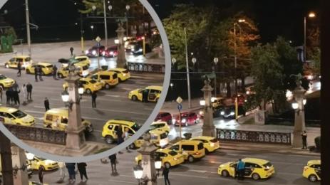 таксита Орлов мост