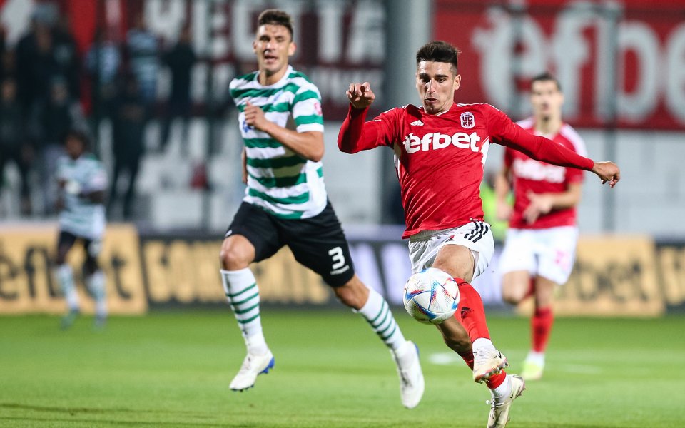 Черно море приема ЦСКА 1948 във втория двубй от неделната