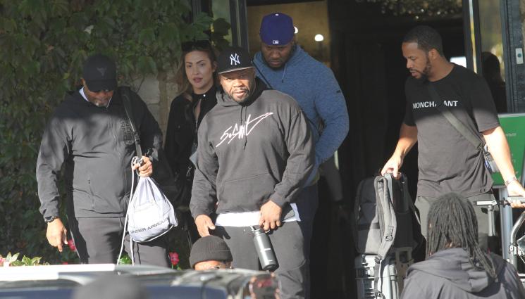 50 - ЯВНО МУ ХАРЕСВА: 50 Cent дойде след парти в Хамбург (ВИДЕО)