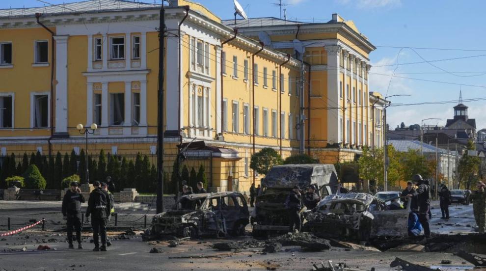 След взрива в Крим: Русия удари жестоко сърцето на Украйна (ГАЛЕРИЯ)