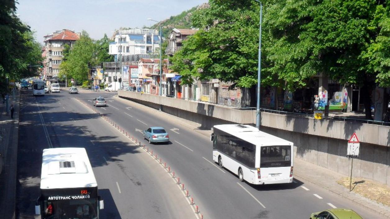 Допълнителен транспорт за Задушница в Пловдив