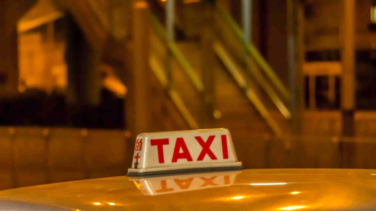Столичните таксита ще плащат 300 лв. данък през 2021 г