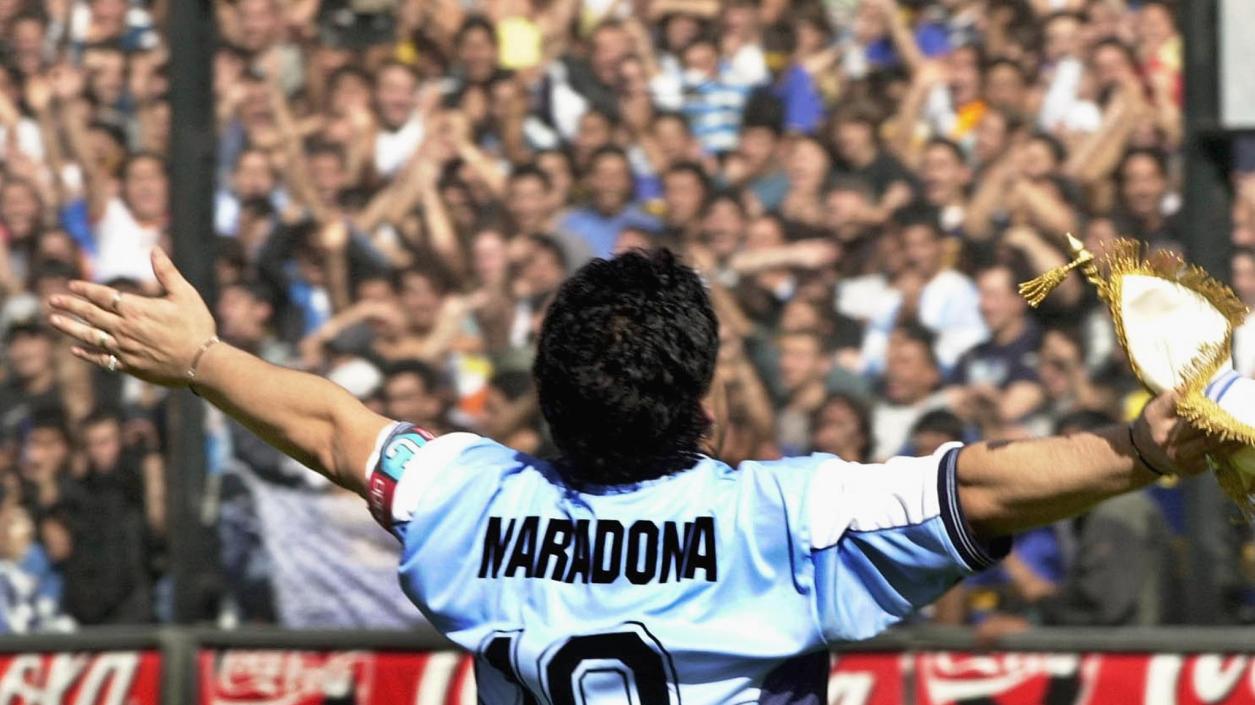 Светът изразява почитта си към Диего Марадона