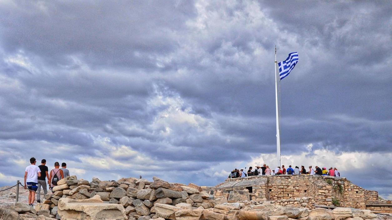Гърция въвежда 10 дневна карантина за всички пристигащи