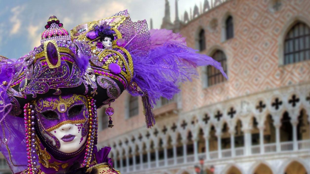 Карнавалът във Венеция влиза в домовете чрез социалните мрежи