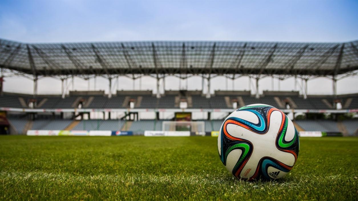 Деца ще тренират безплатно футбол в 13 града на страната