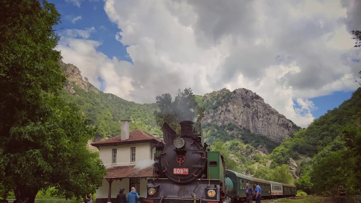 БДЖ организира пътуване с парен локомотив