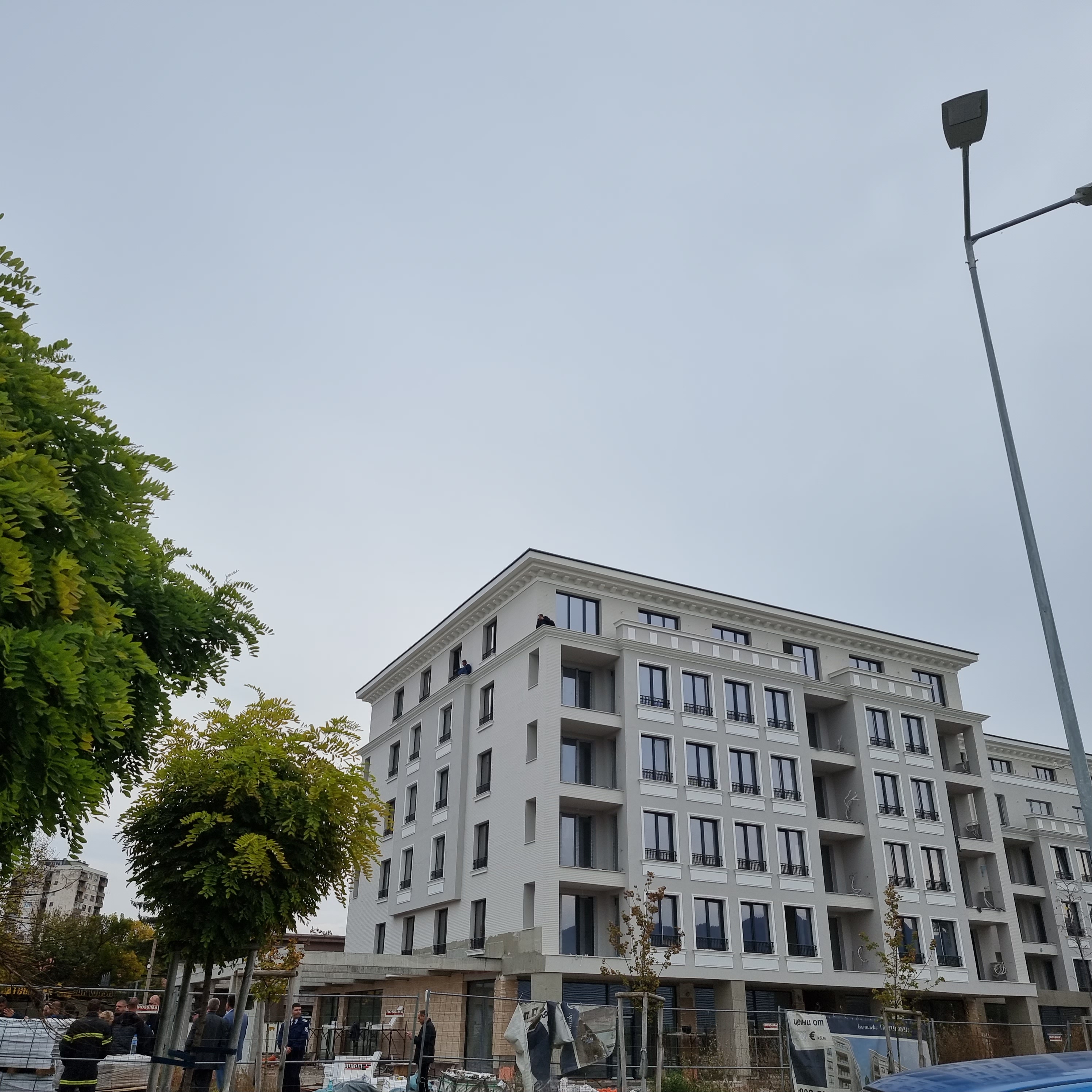 Перник работници