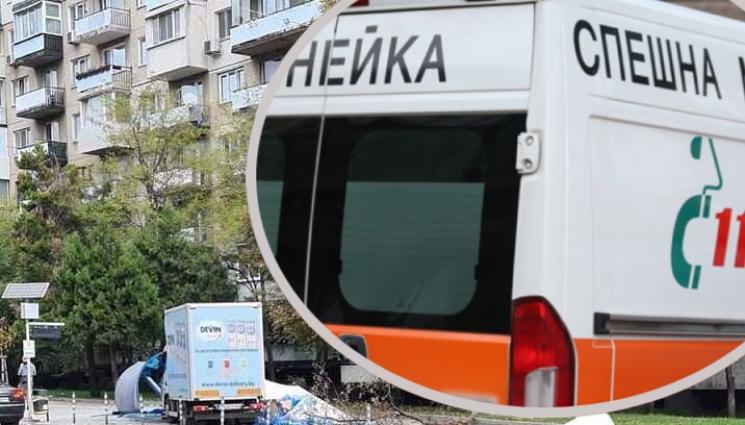 катастрофа София - ТРАГЕДИЯ В СОФИЯ: Камион събори автобусна спирка, има жертва