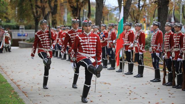 Почит пред Паметника на летеца (ГАЛЕРИЯ)