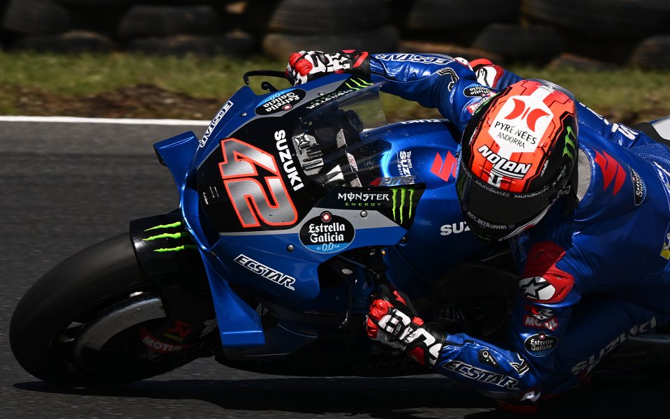 Алекс Ринс (Испания) със Сузуки триумфира в състезанието за Голямата