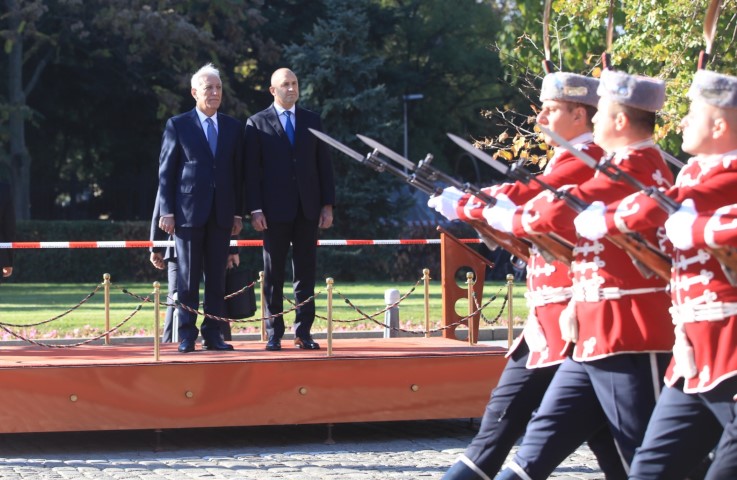 <p>Президентът на Армения Вахагн Хачатурян е на посещение у нас</p>