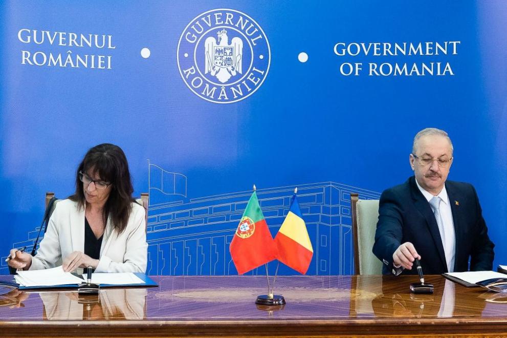 В Румъния поискаха оставката на министъра на отбраната Василе Дънку