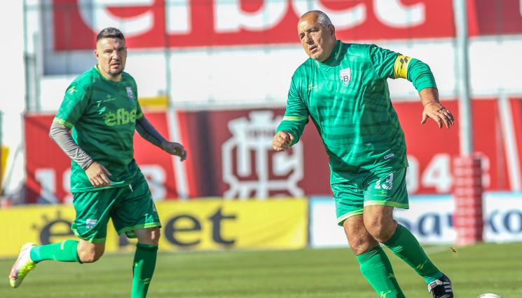 Витоша Бистрица ветерани ЦСКА 1948 Бойко Борисов - Бойко разби „сини“ легенди в мачле