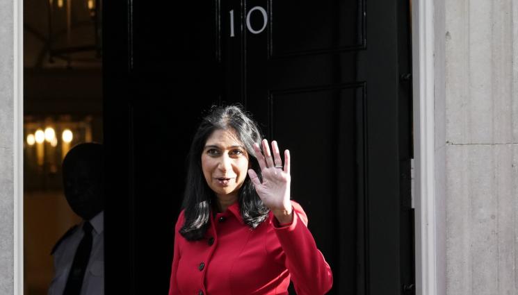 великобритания - НОВ ТРУС В КАБИНЕТА НА ЛИЗ ТРЪС: Вътрешният министър подаде оставка